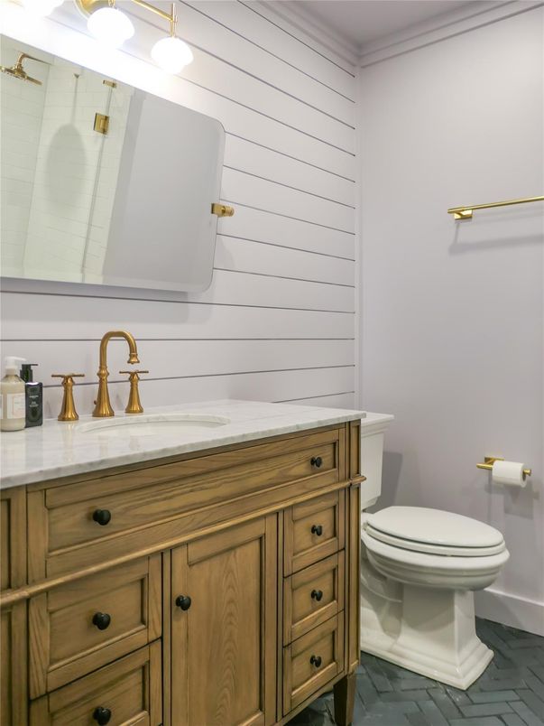 Bathroom, Interior