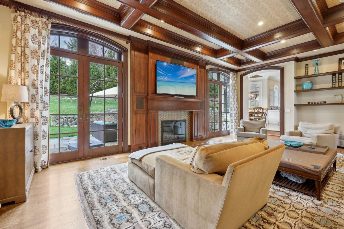 Fireplace, Interior, Living room, Recessed Lighting, Wooden Beams, Wood Texture Flooring