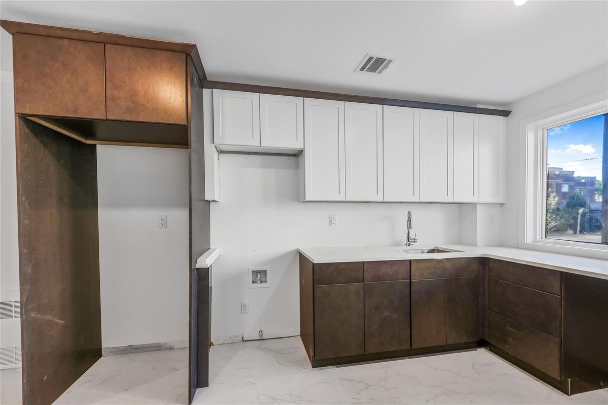 Interior, Kitchen, Marble, Recessed Lighting