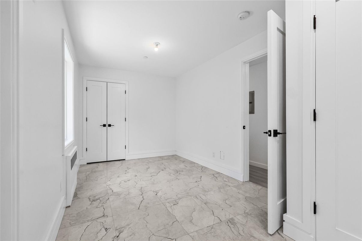Empty room, Interior, Marble