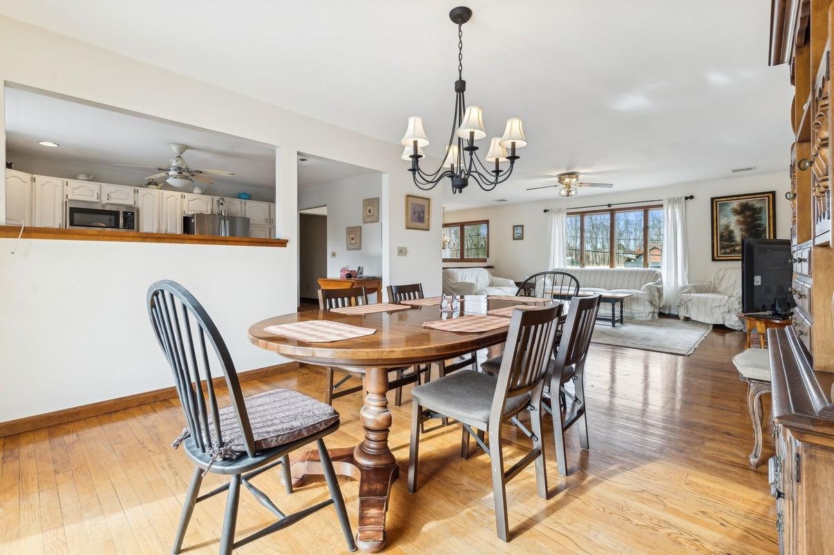 Chandelier, Dining room, Interior, Kitchen, Living room, Recessed Lighting, Wood Texture Flooring