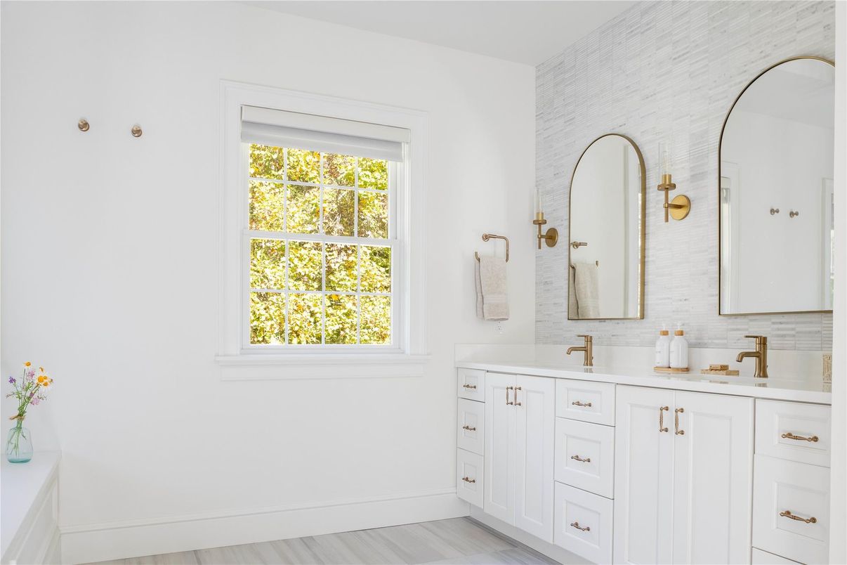 Bathroom, Dual Sink Vanities, Interior, Wood Texture Flooring