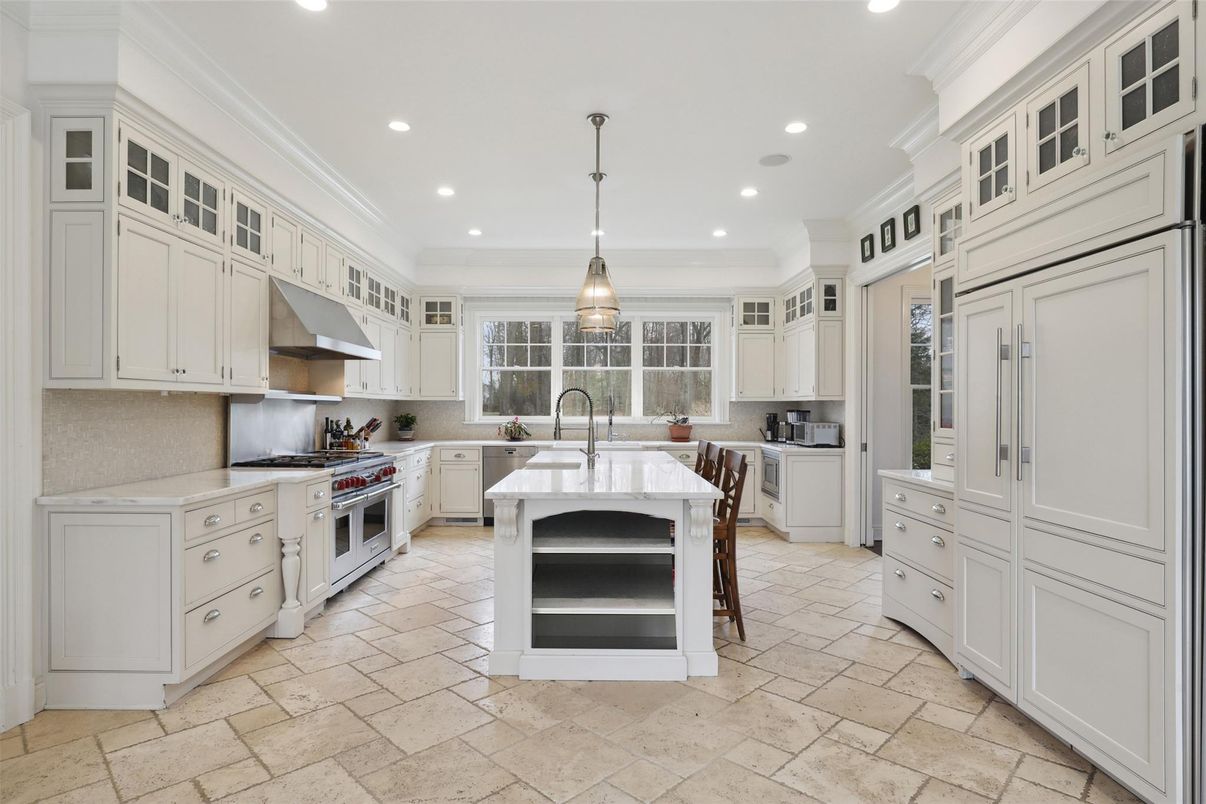 Interior, Kitchen, Pendant Lights, Recessed Lighting, Stainless Steel Appliances