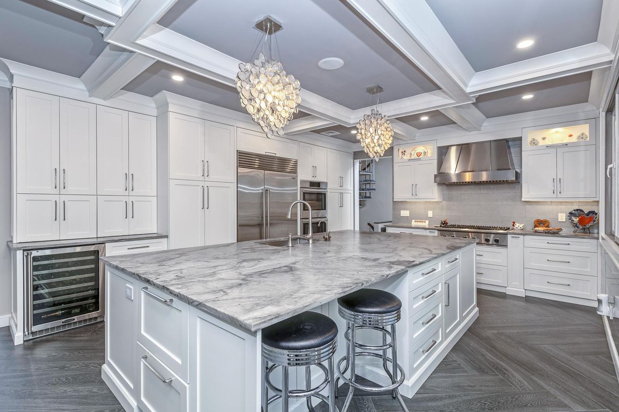 Chandelier, Interior, Kitchen, Pendant Lights, Recessed Lighting, Stainless Steel Appliances, Wood Texture Flooring