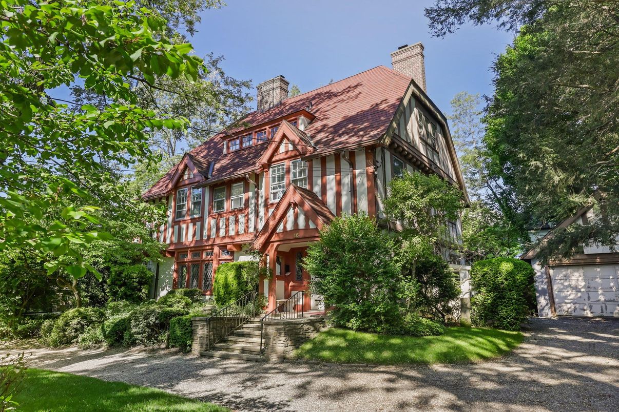 Backyard, Exterior, Facade, Tudor Revival