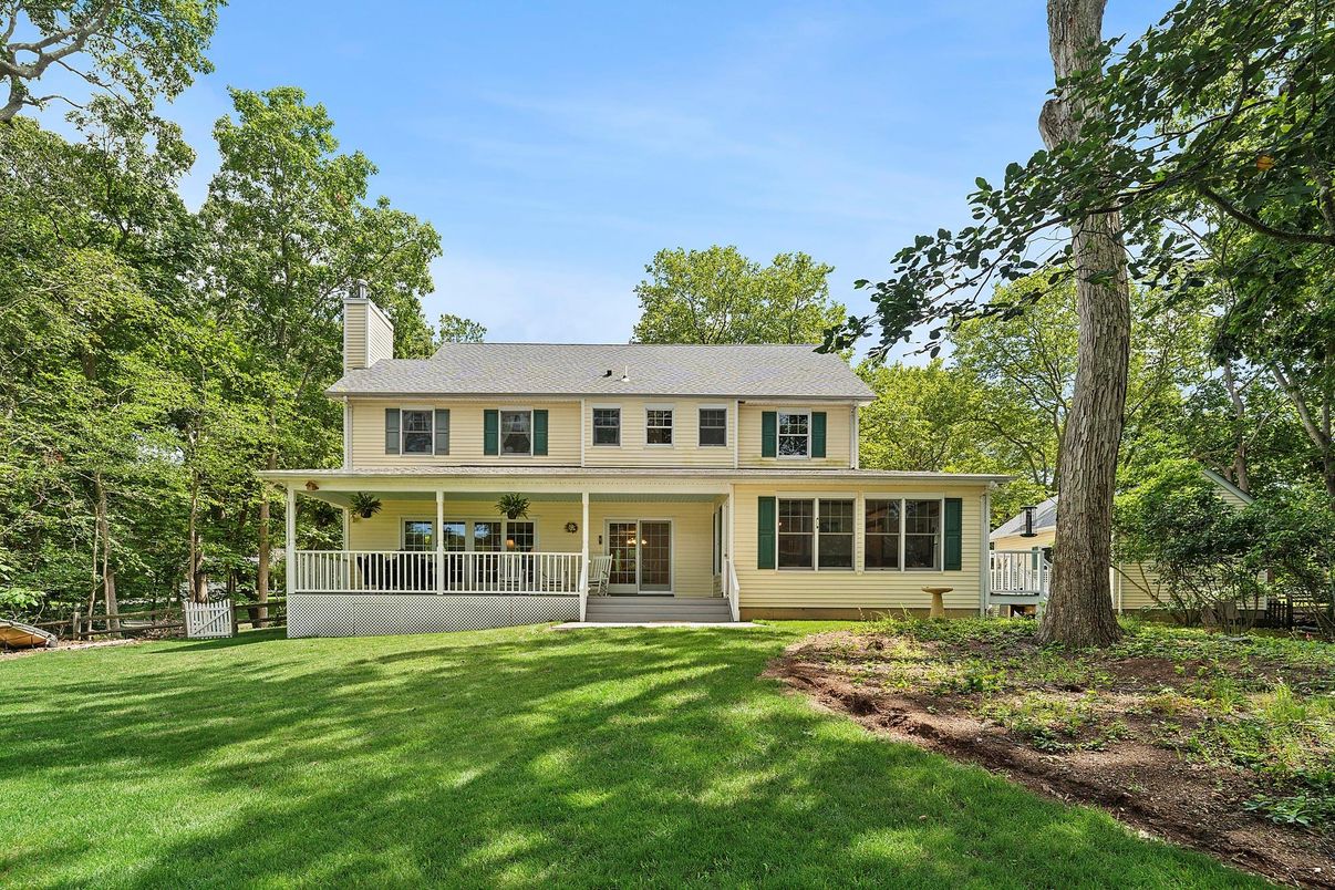 Backyard, Exterior, Facade, Georgian