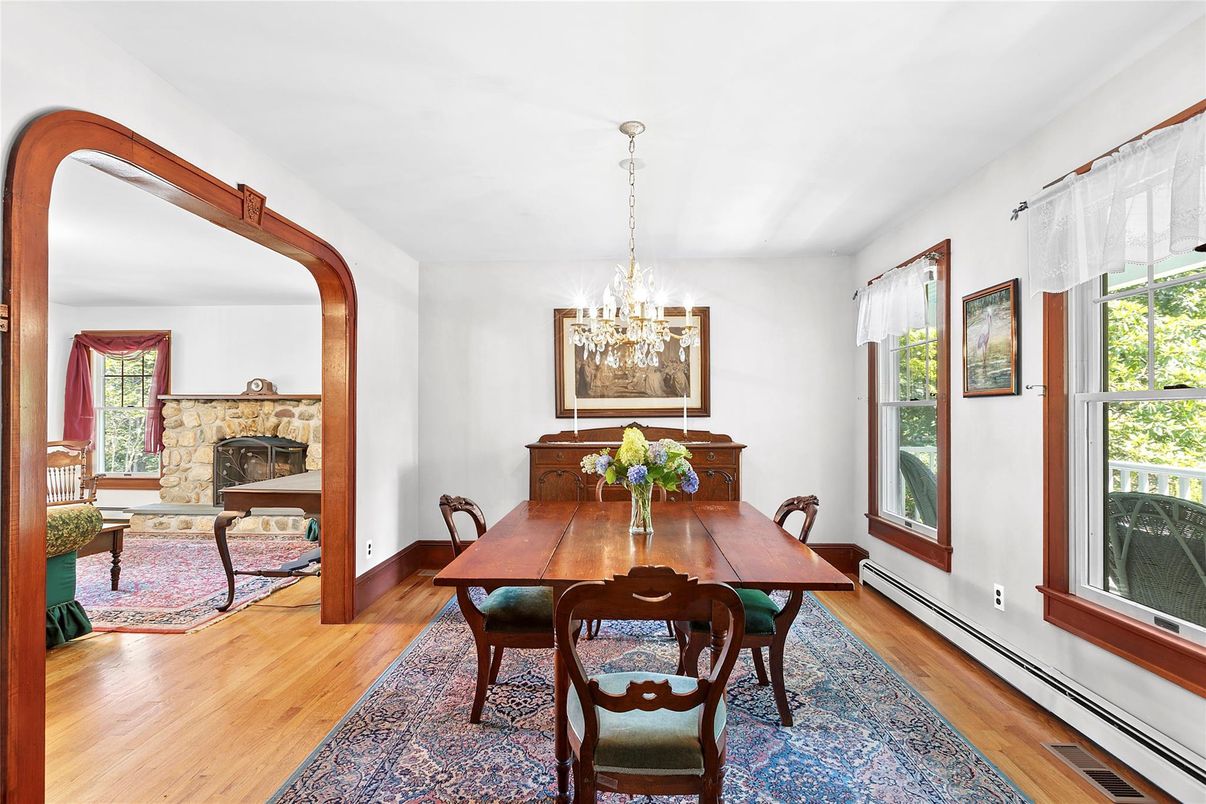 Chandelier, Dining room, Fireplace, Interior, Wood Texture Flooring