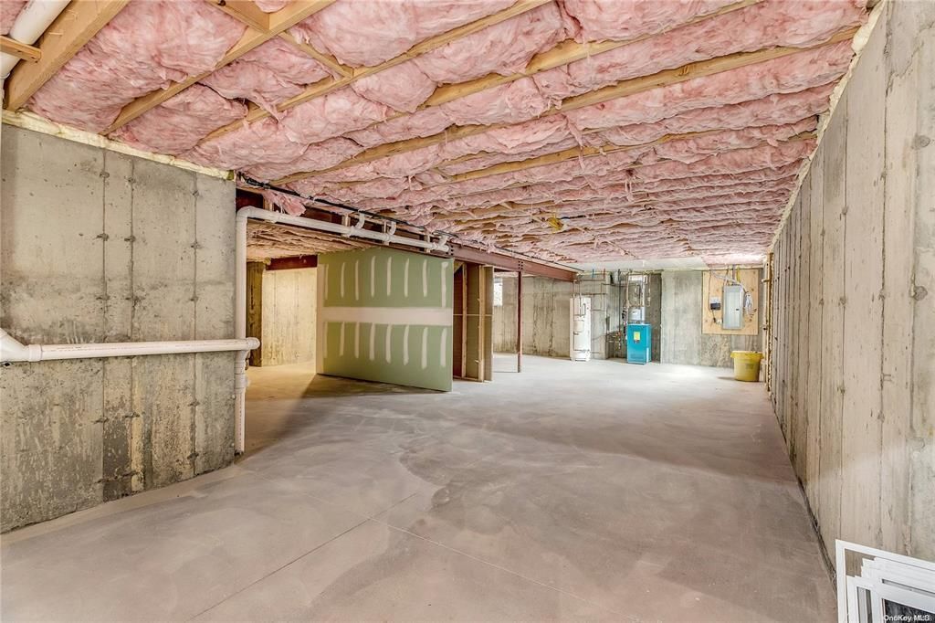 Interior, Wooden Beams