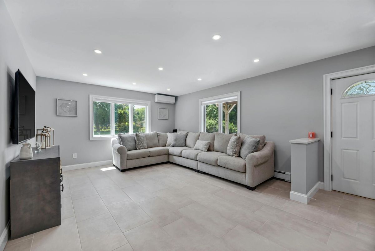 Interior, Living room, Recessed Lighting