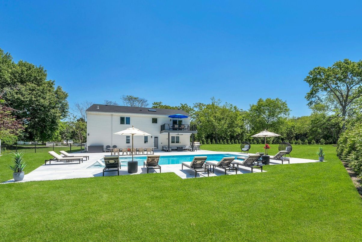 Backyard, Exterior, Pool