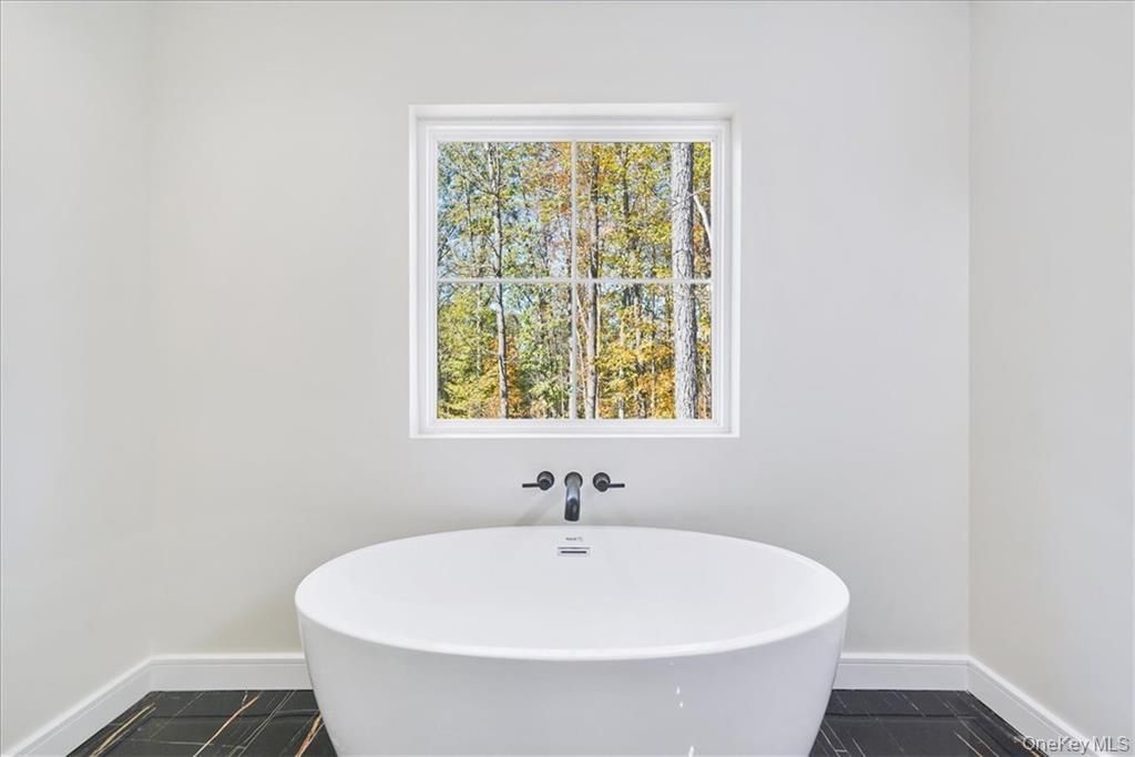 Bathroom, Free Standing Baths, Interior