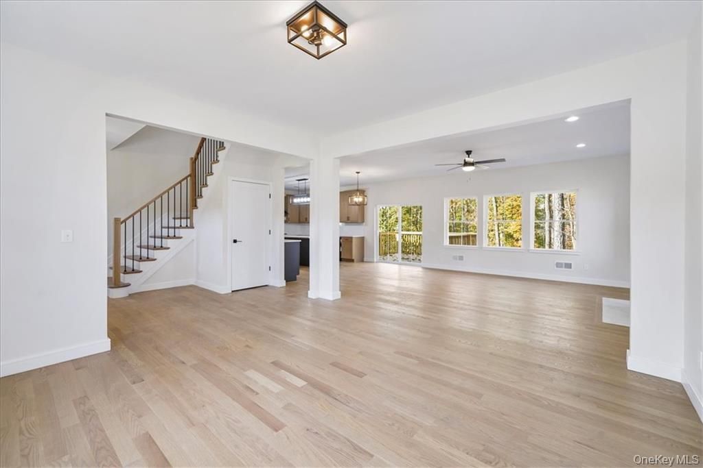 Empty room, Interior, Pendant Lights, Recessed Lighting, Wood Texture Flooring