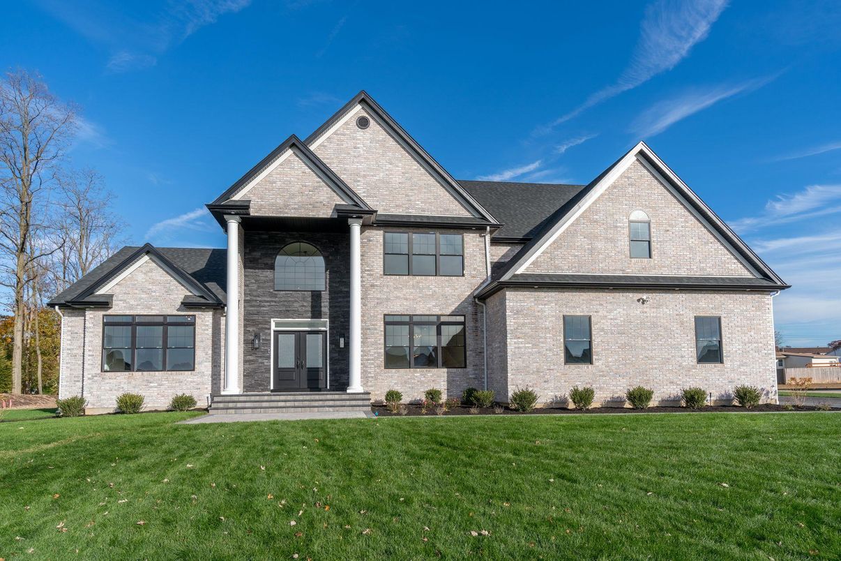 Exterior, Facade, Brick Facade, Brick Traditional