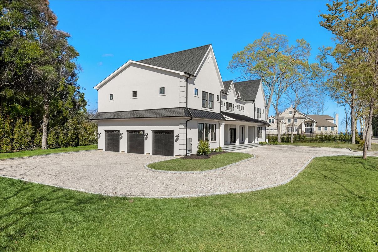 Backyard, Exterior, Facade, Farmhouse