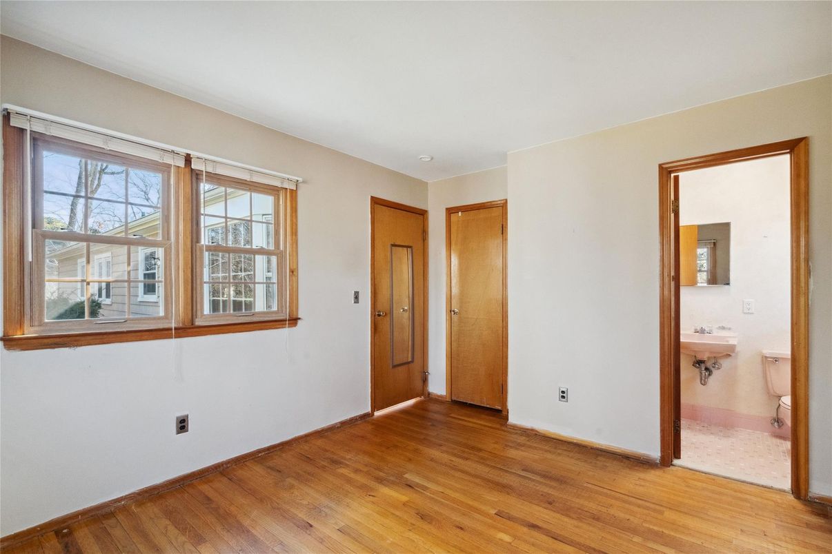 Bathroom, Empty room, Interior, Wood Texture Flooring