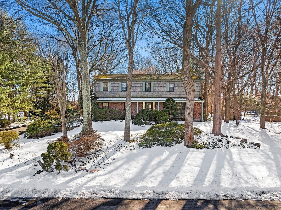 Backyard, Exterior, Facade, Brick Facade, Georgian