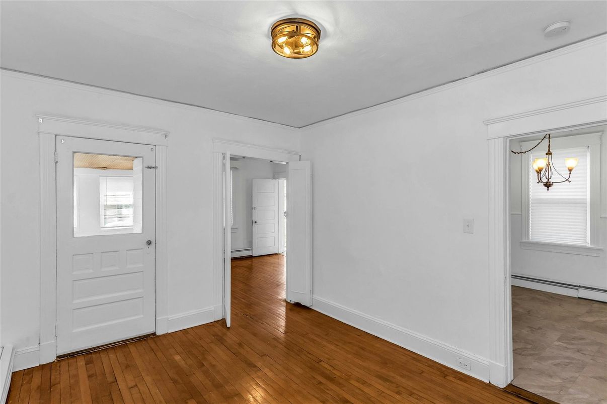 Chandelier, Empty room, Interior, Wood Texture Flooring