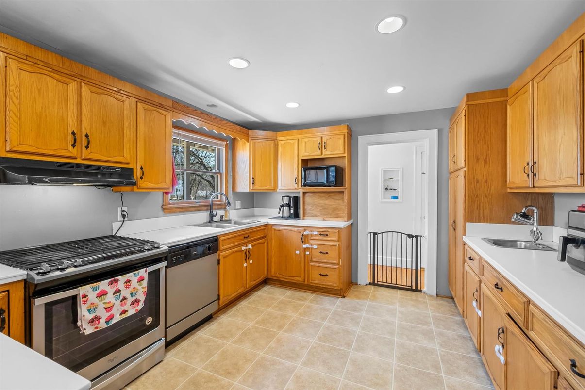 Interior, Kitchen, Recessed Lighting