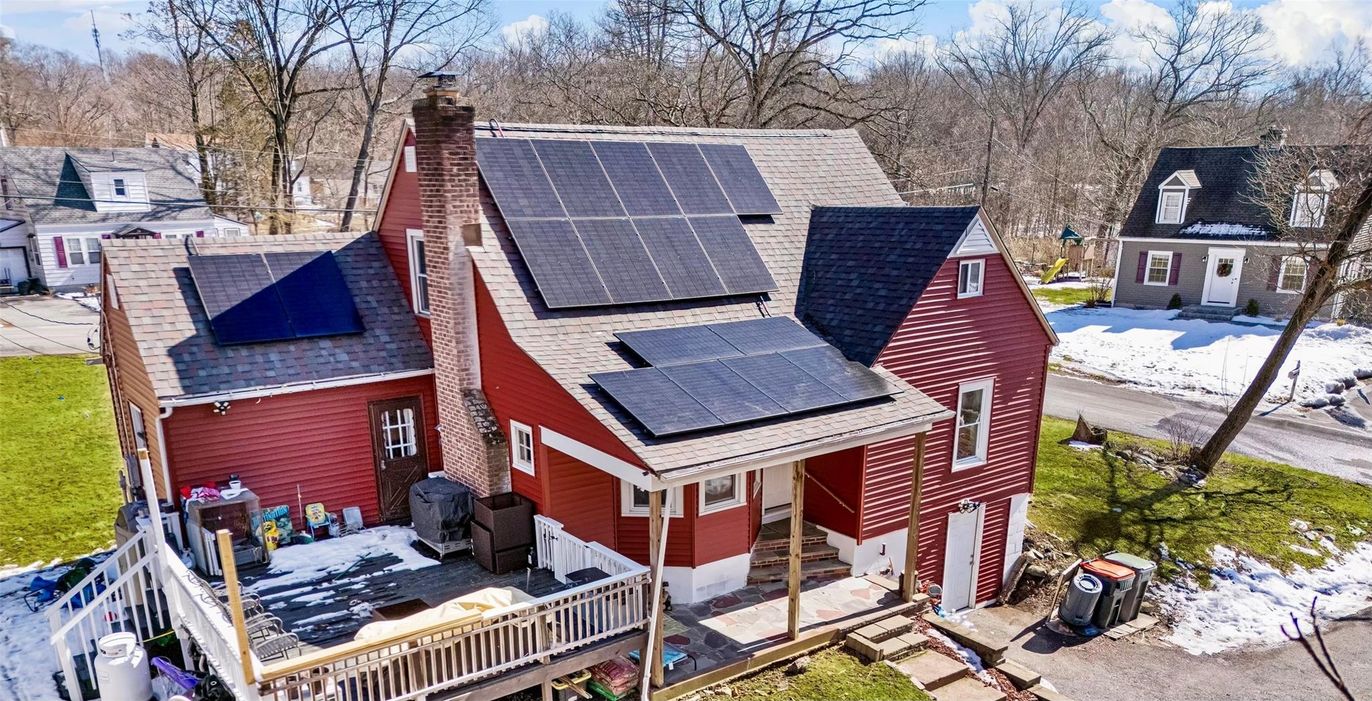 Exterior, Solar Panels