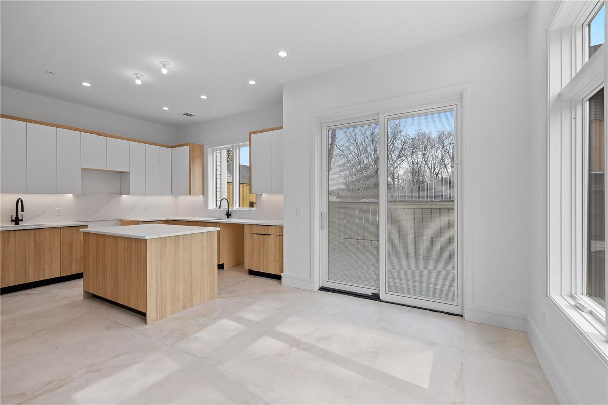 Interior, Kitchen, Recessed Lighting