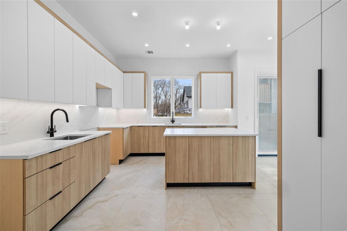 Interior, Kitchen, Recessed Lighting