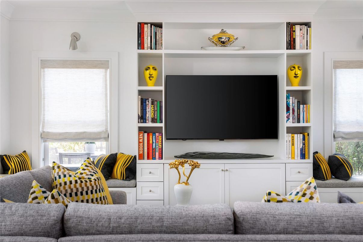 Interior, Living room