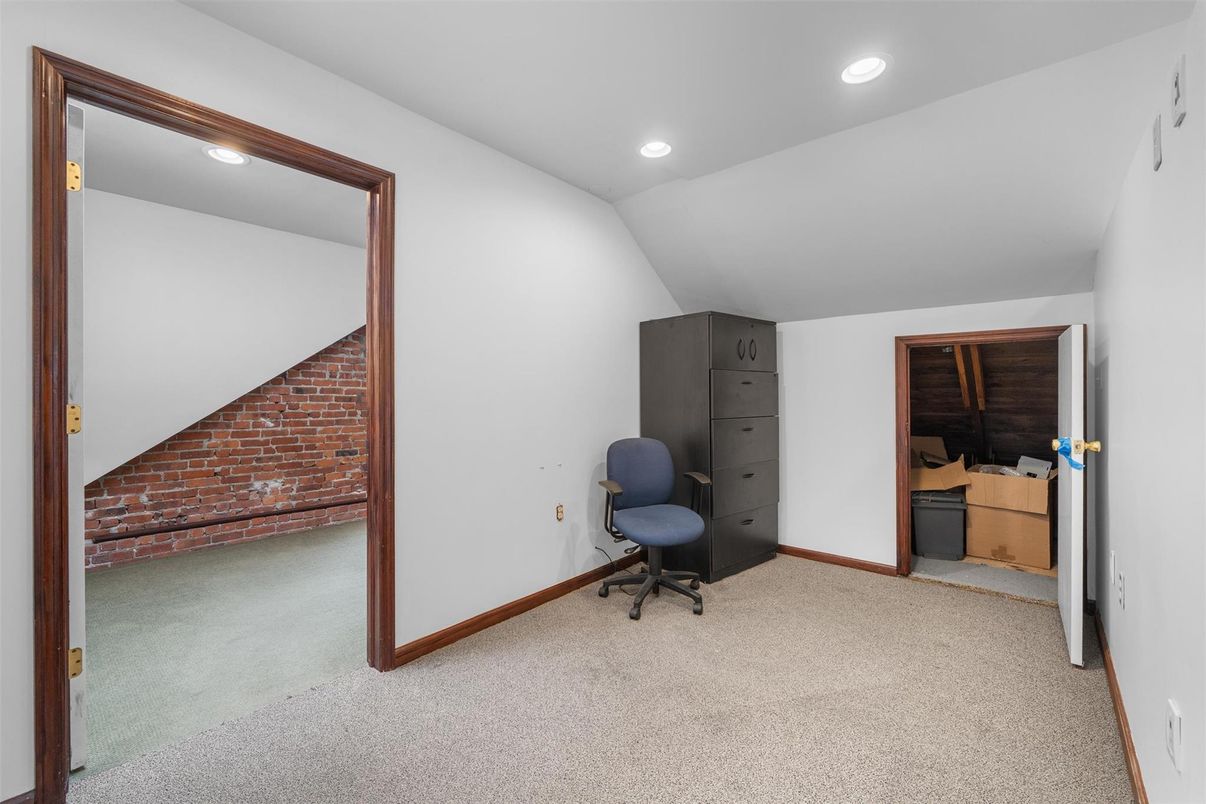 Home Office, Interior, Recessed Lighting, Stone Walls