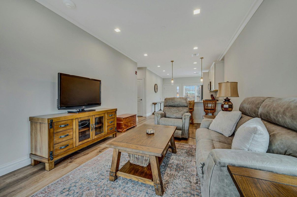 Interior, Living room, Pendant Lights, Recessed Lighting, Wood Texture Flooring