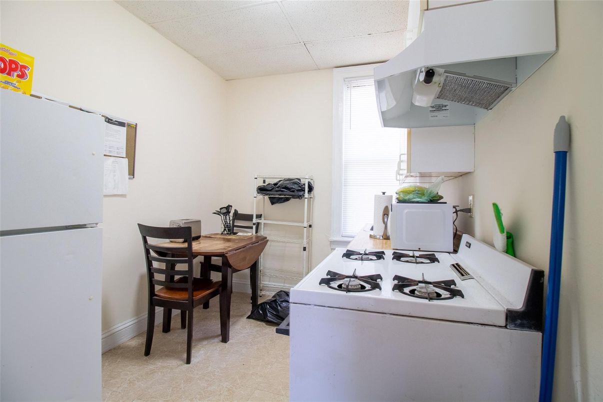 Dining room, Interior, Kitchen