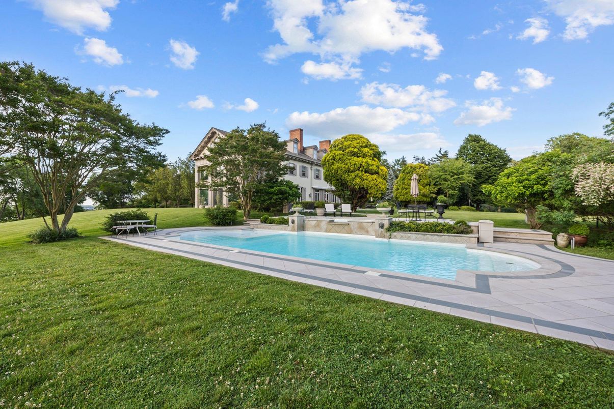 Backyard, Exterior, Pool
