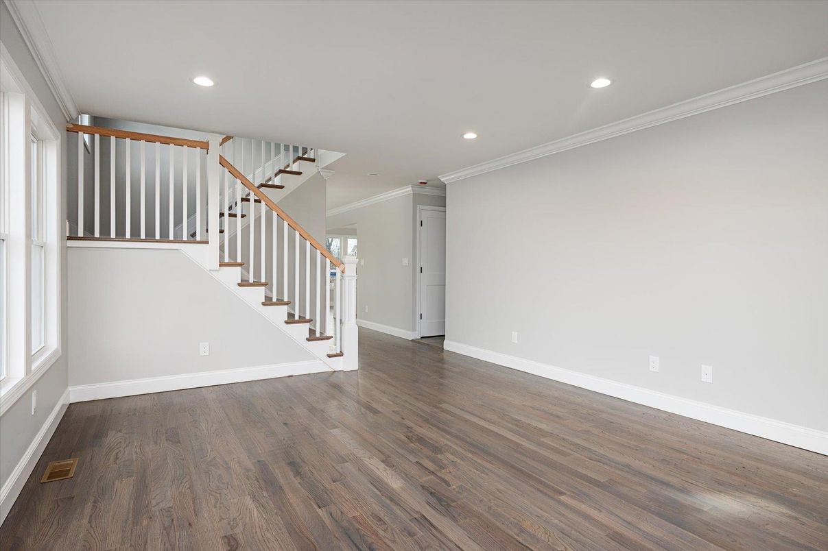 Empty room, Interior, Recessed Lighting, Wood Texture Flooring