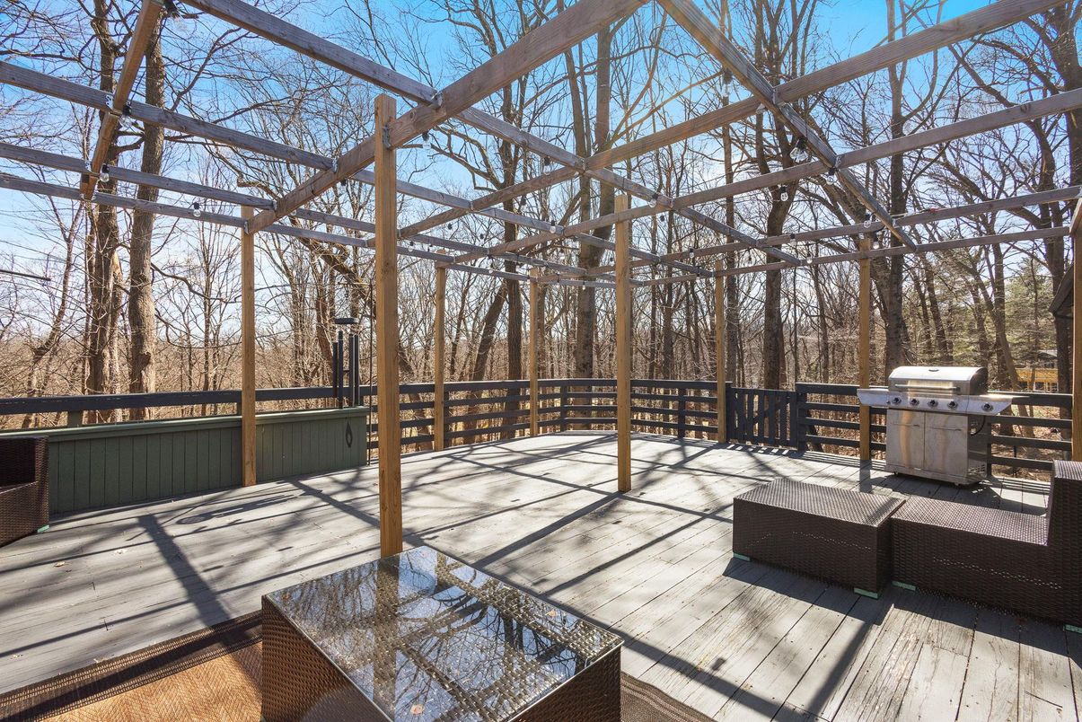 Exterior, Sun Room