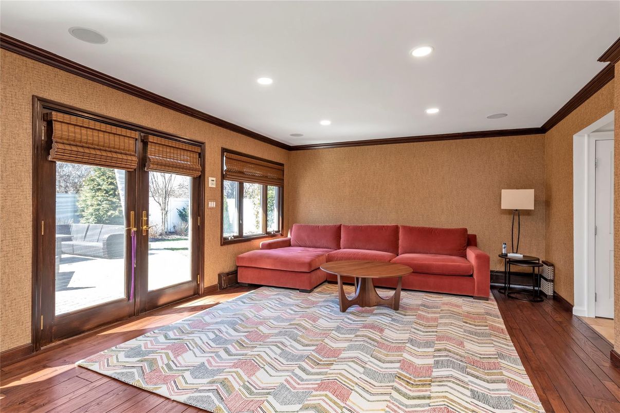 Interior, Living room, Recessed Lighting, Wood Texture Flooring