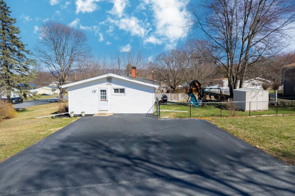 Backyard, Exterior, Playground