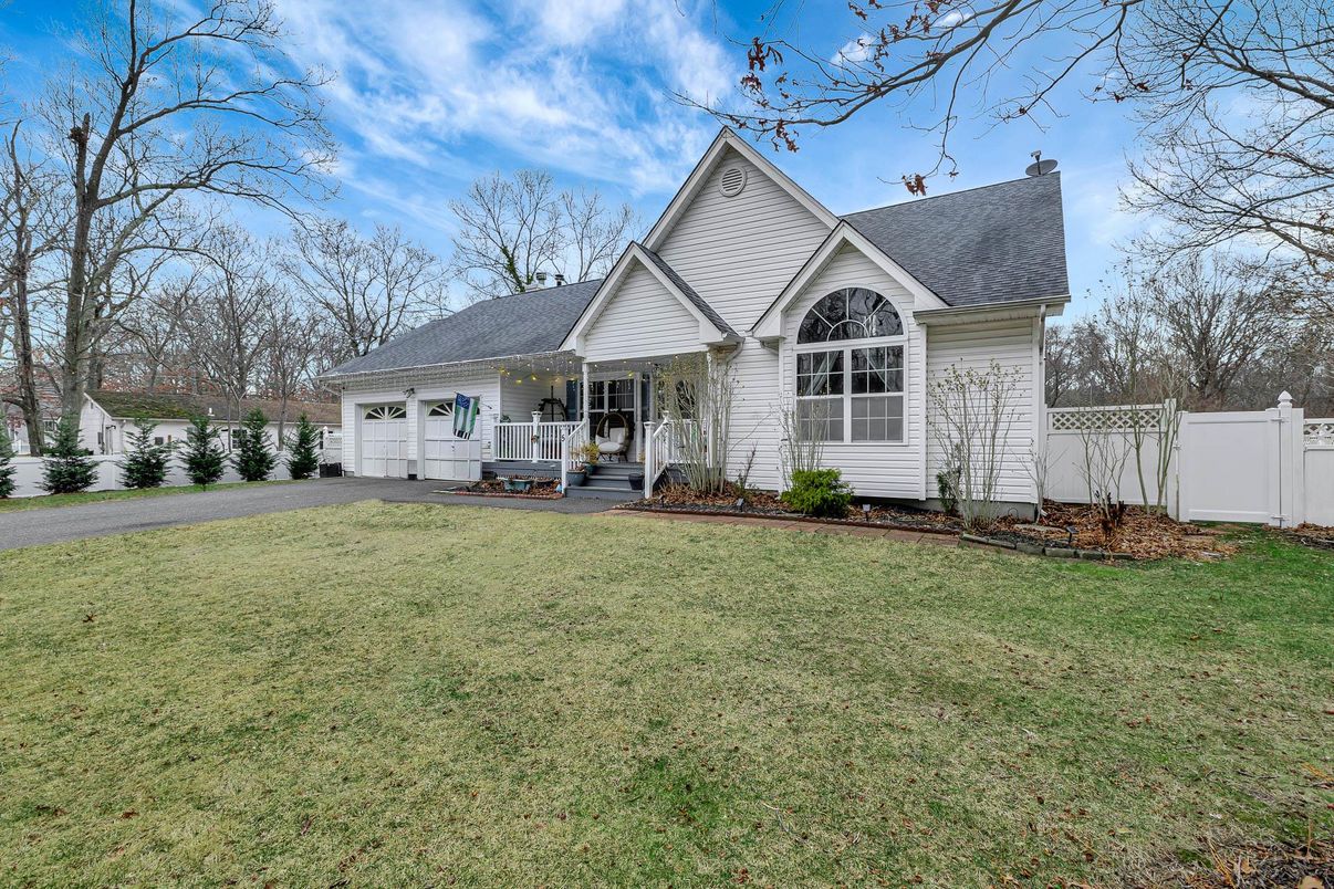 Attached, Backyard, Exterior, Facade, Farmhouse