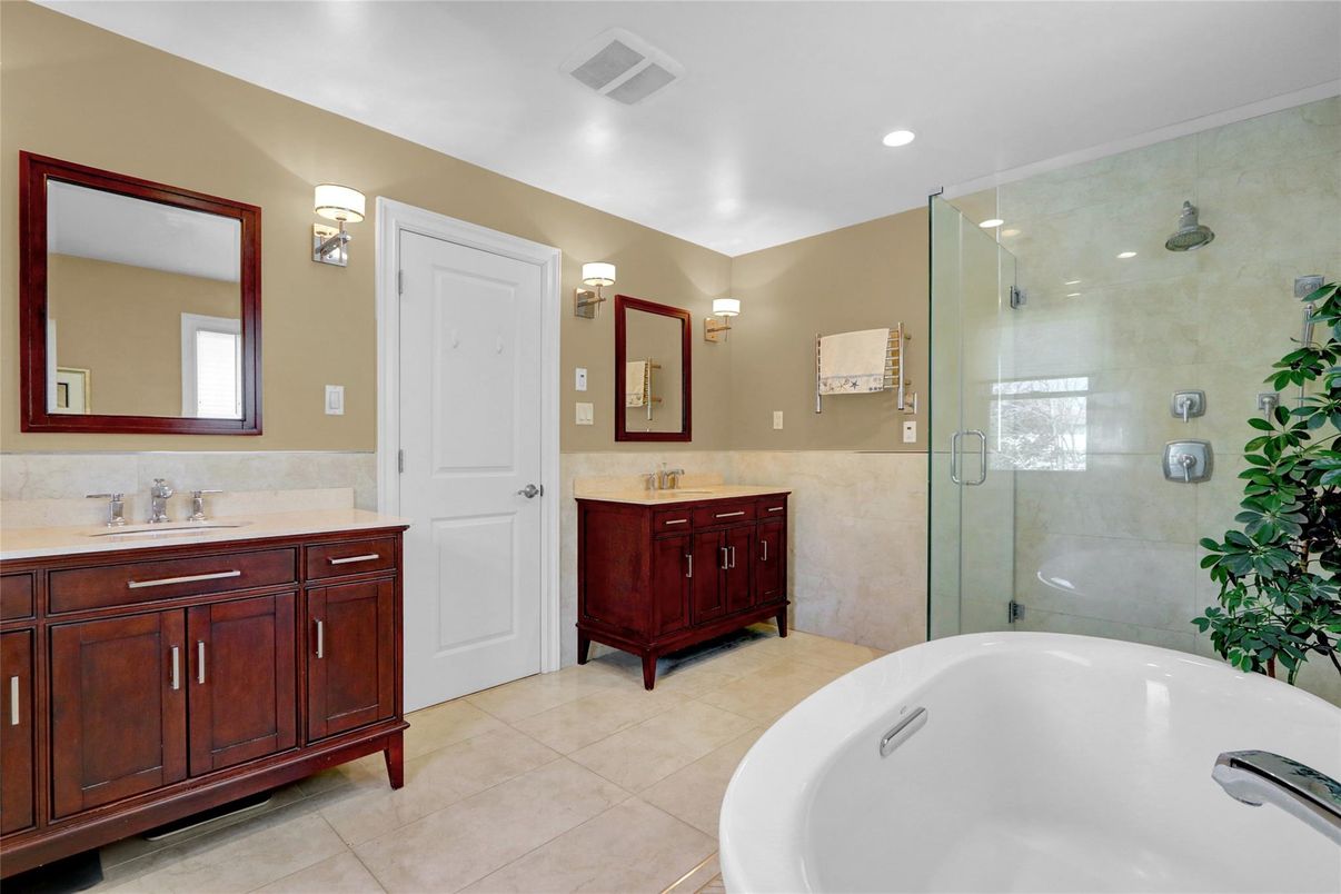 Bathroom, Dual Sink Vanities, Free Standing Baths, Glass Shower, Interior, Recessed Lighting