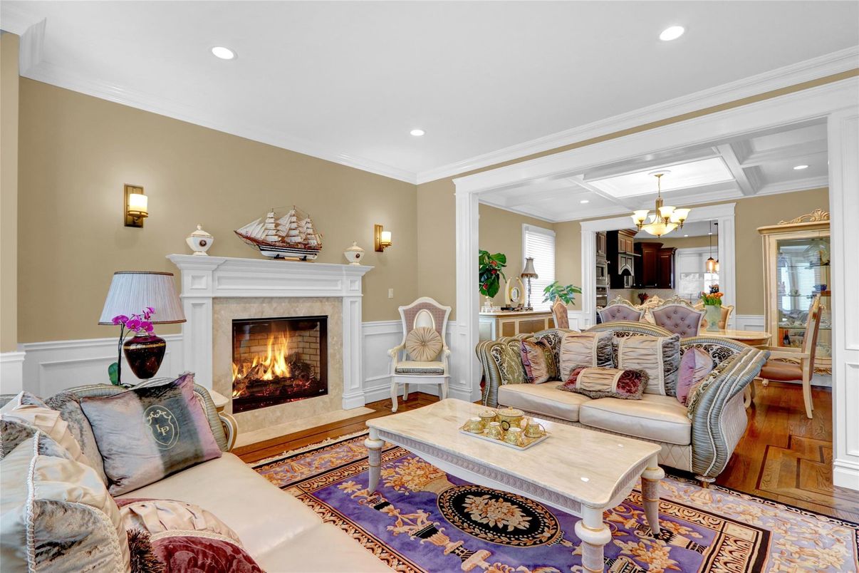 Chandelier, Dining room, Fireplace, Interior, Living room, Recessed Lighting, Wood Texture Flooring