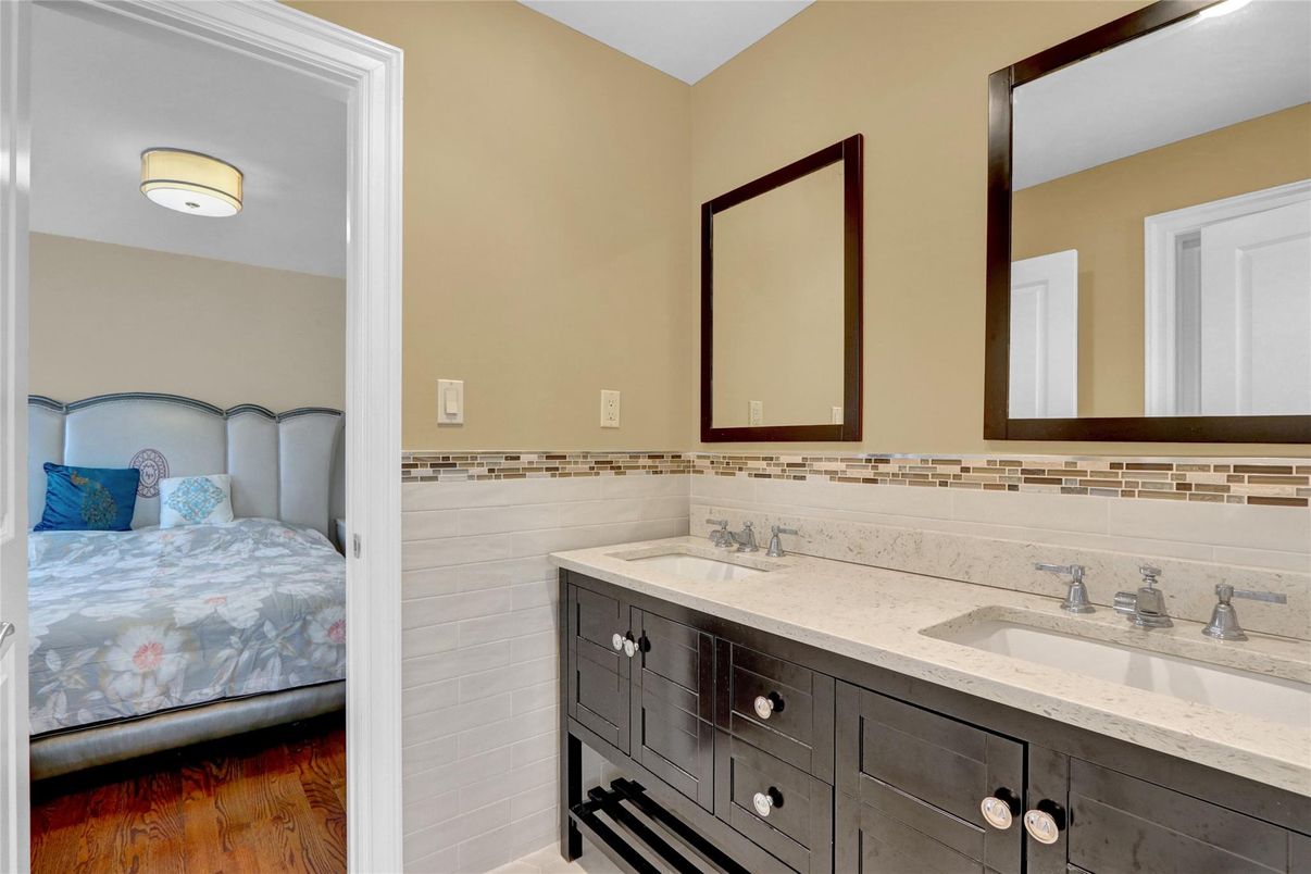 Bathroom, Bedroom, Dual Sink Vanities, Interior, Wood Texture Flooring