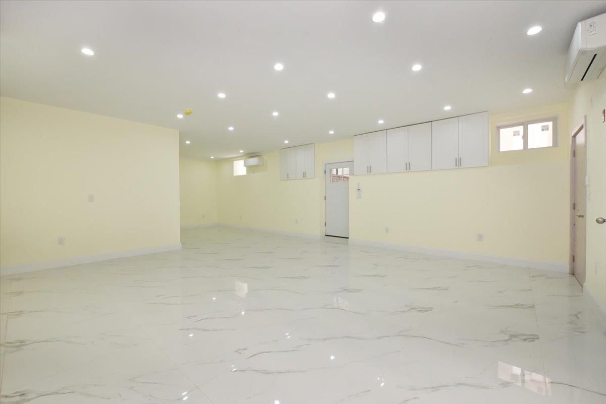 Empty room, Interior, Kitchen, Marble, Recessed Lighting