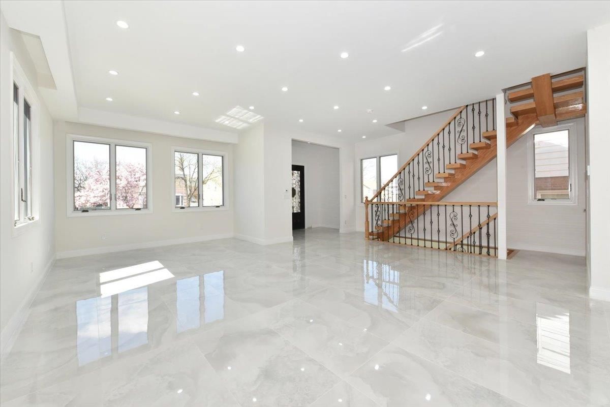 Empty room, Interior, Marble, Recessed Lighting