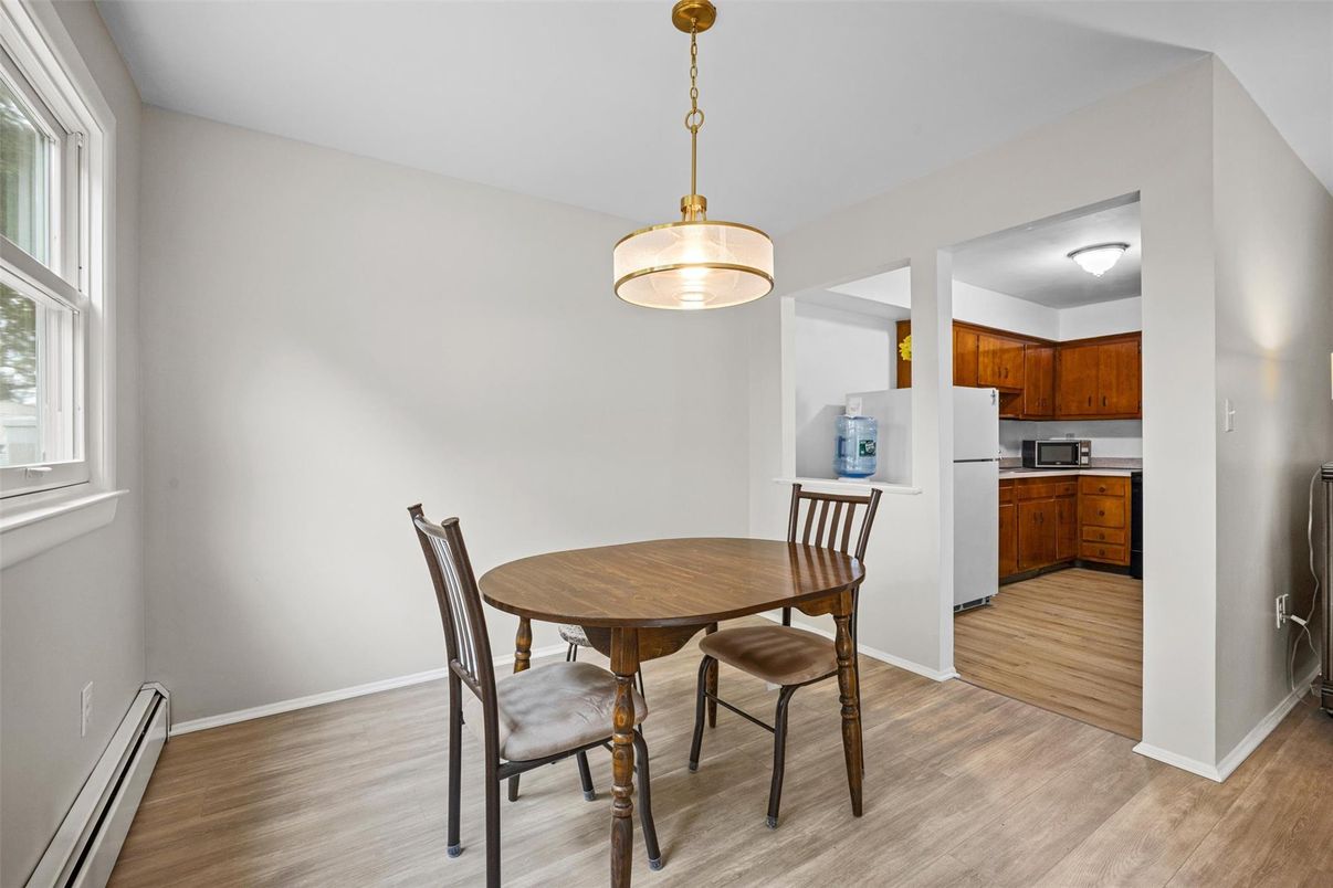Dining room, Interior, Kitchen, Pendant Lights, Wood Texture Flooring