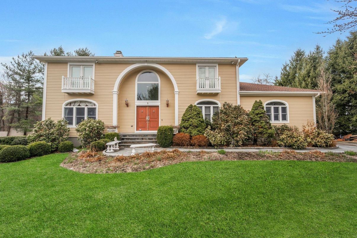 Backyard, Exterior, Facade, Georgian