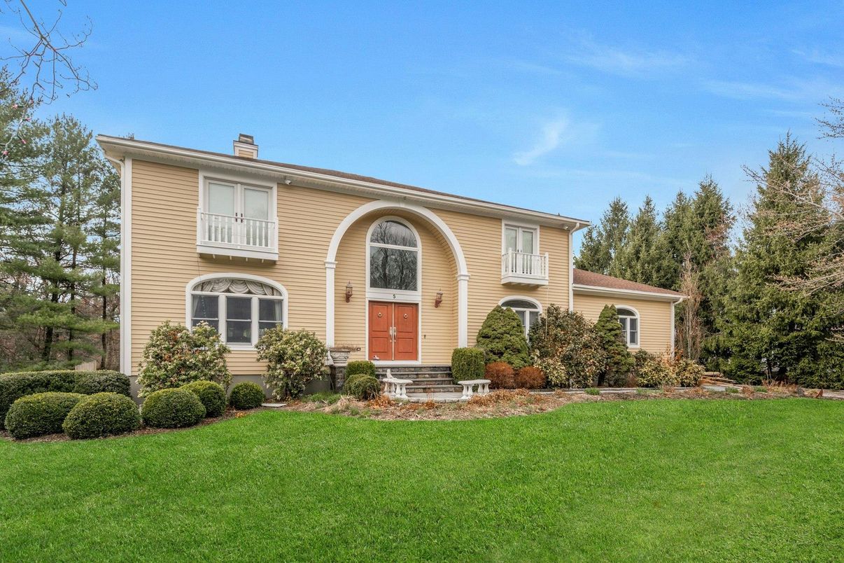 Backyard, Exterior, Facade, Georgian