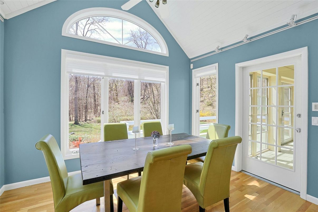 Dining room, Interior, Wood Texture Flooring