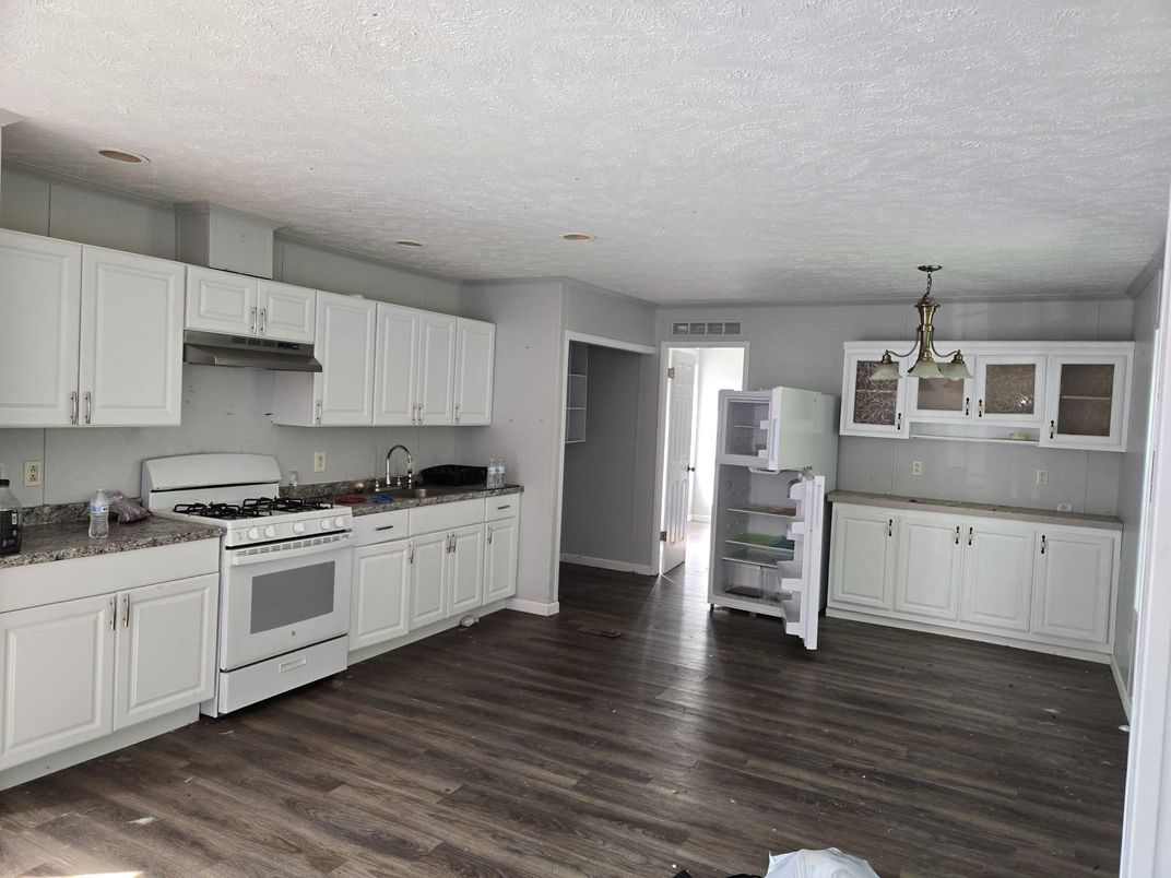 Interior, Kitchen, Pendant Lights, Wood Texture Flooring