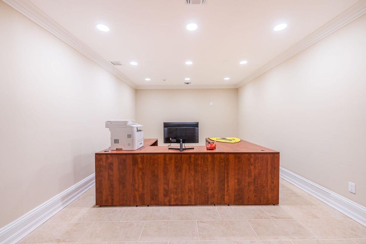Home Office, Interior, Recessed Lighting