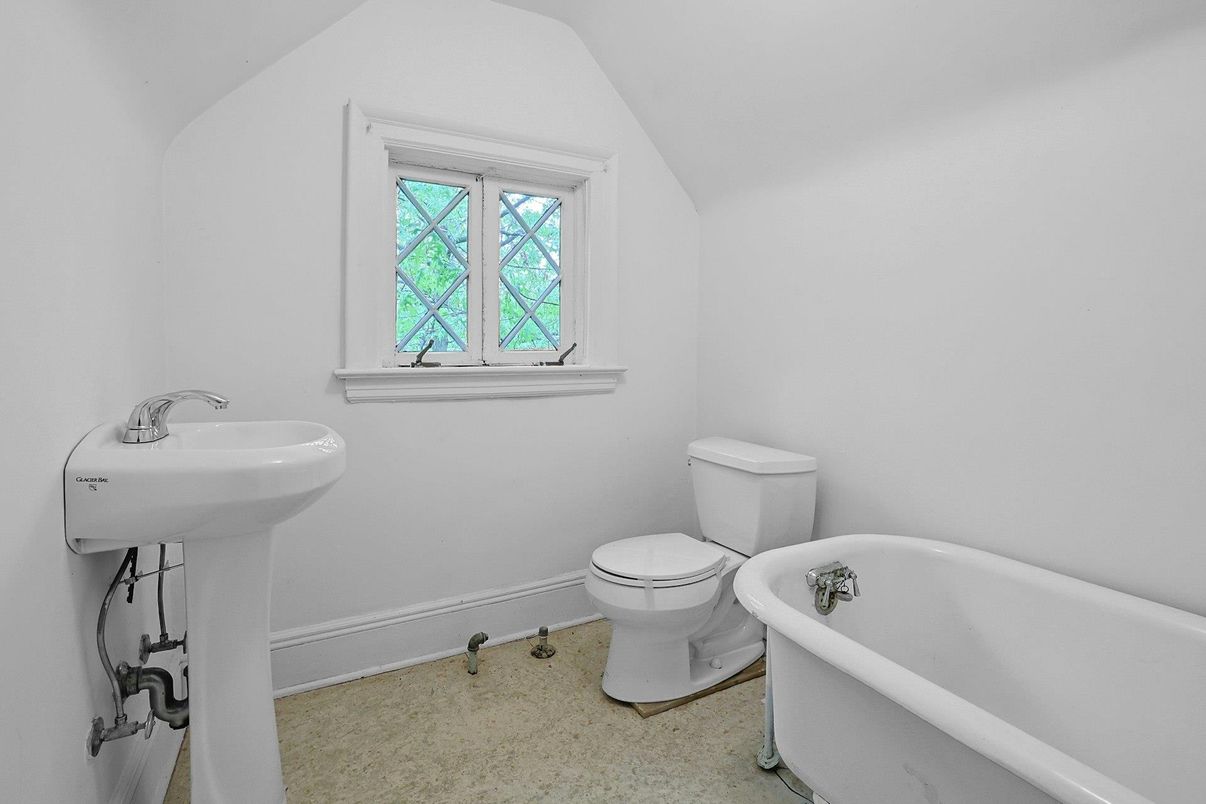 Bathroom, Free Standing Baths, Interior