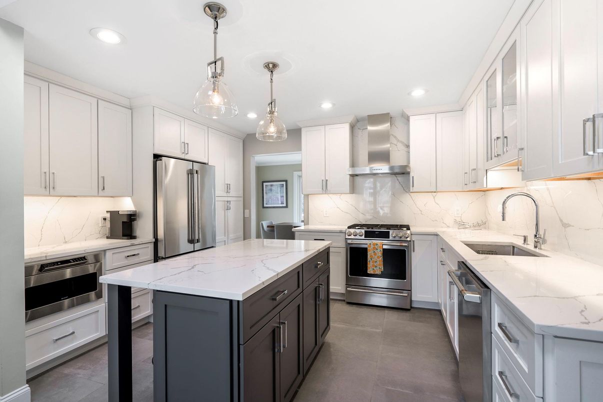 Interior, Kitchen, Pendant Lights, Recessed Lighting, Stainless Steel Appliances