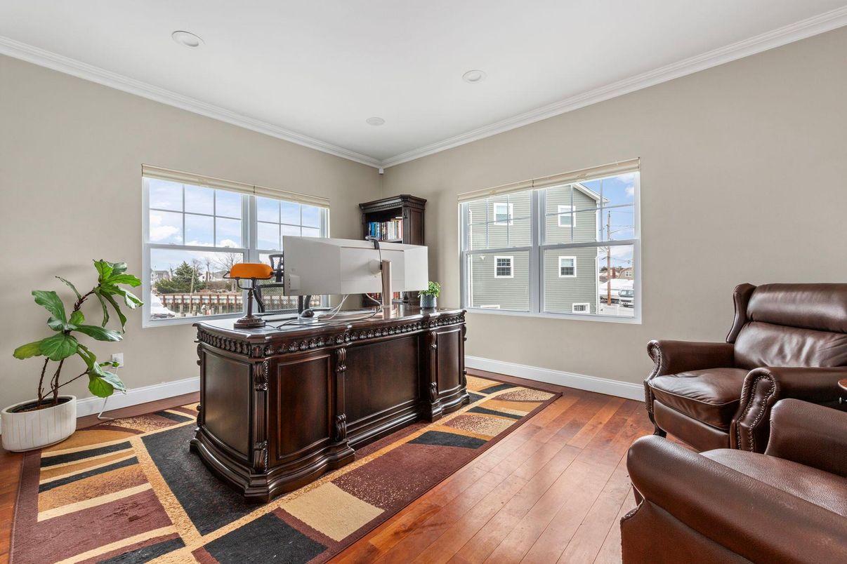 Home Office, Interior, Recessed Lighting, Wood Texture Flooring