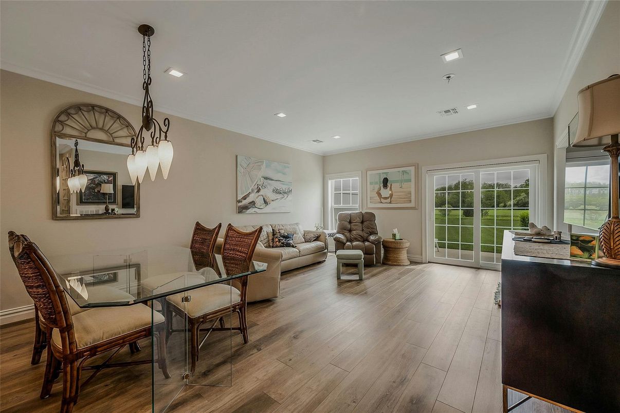 Dining room, Interior, Living room, Pendant Lights, Recessed Lighting, Wood Texture Flooring